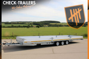 Eduard 850 x 220 cm, 3500 kg, Dreiachser, Rampen, Winde, 30 cm Bordwände•